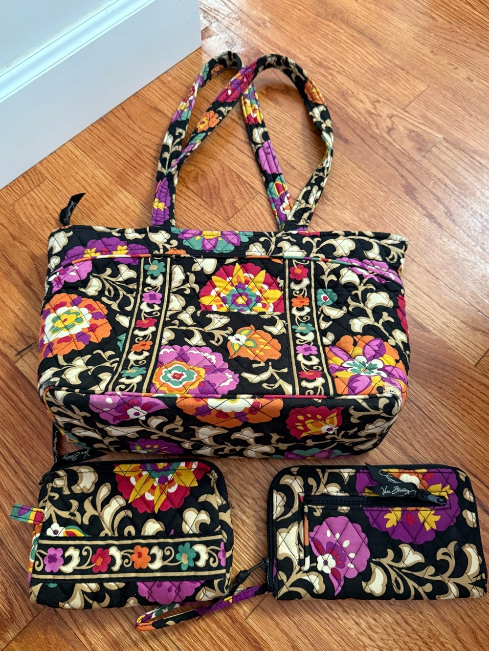 RETIRED Vera Bradley Suzani Floral Set of 3 -Large Tote, wallet, cosmetics case